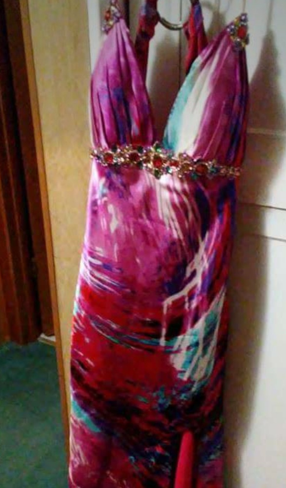 Prom dress - Picture 3 of 5